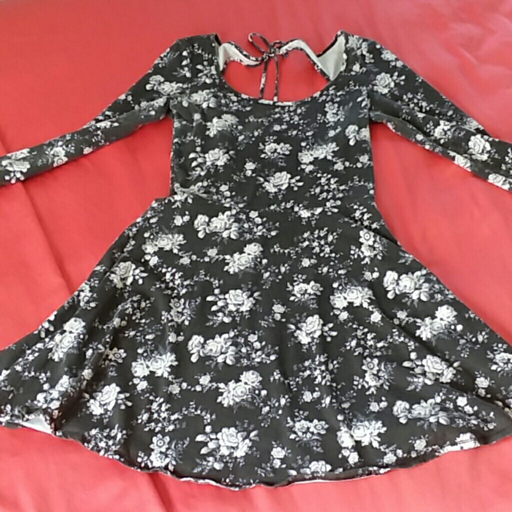 American Eagle 3/4 length sleeve dress